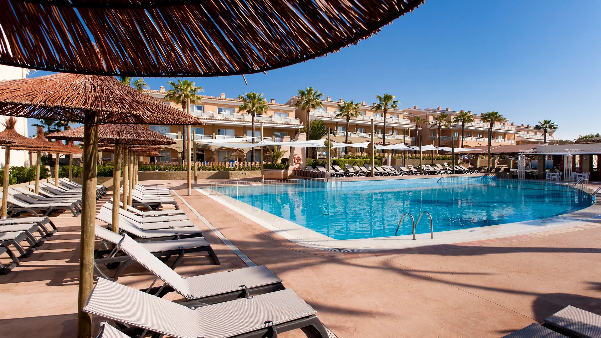 Hotel Insotel Cala Mandia Resort