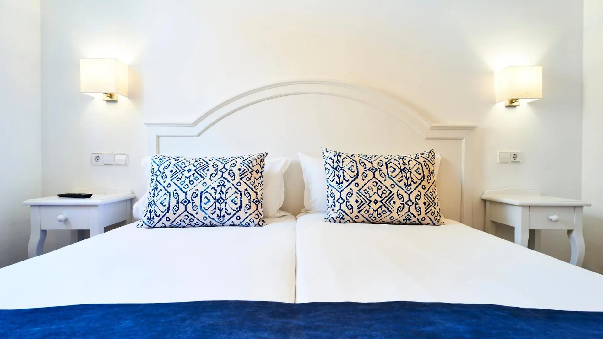 Insotel Cala Mandia Resort Hotel
