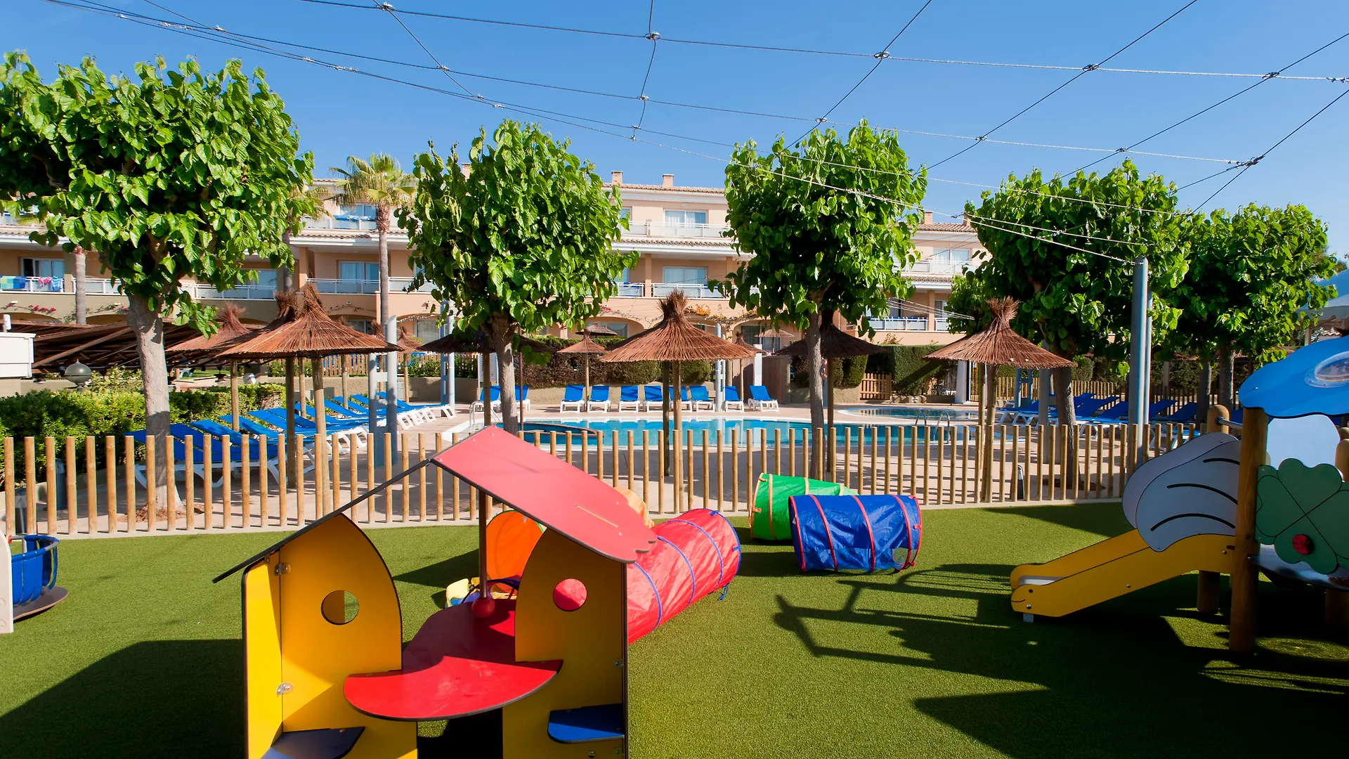 Insotel Cala Mandia Resort Spanien